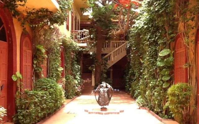 La Maison Rose