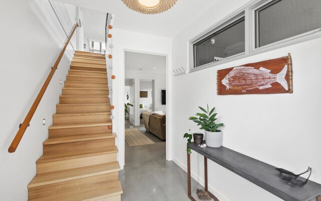 Bristlebird - Rejuvenate Stays