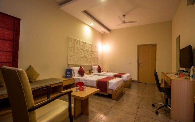 OYO 1128 Apartment near RK Beach
