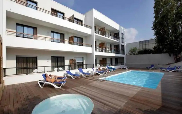 Apartment in La Rochelle Near the Beach
