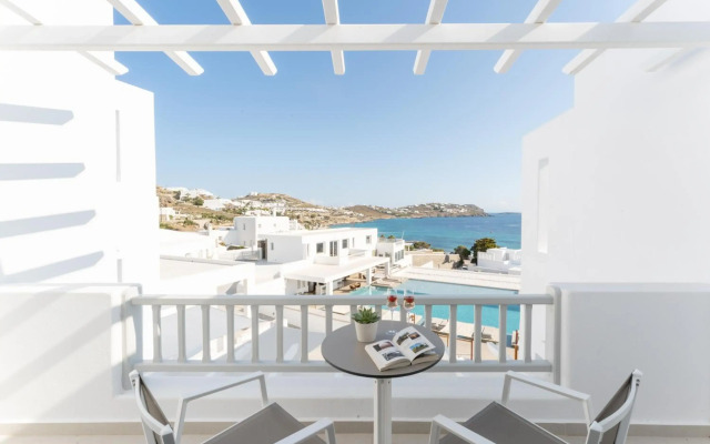 Manoulas Beach Mykonos Resort