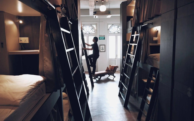 Adler Hostel
