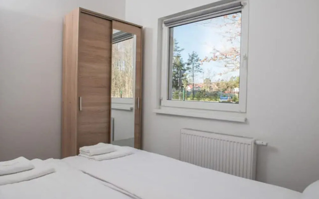 2 Bedroom Holiday Apartment, Pool