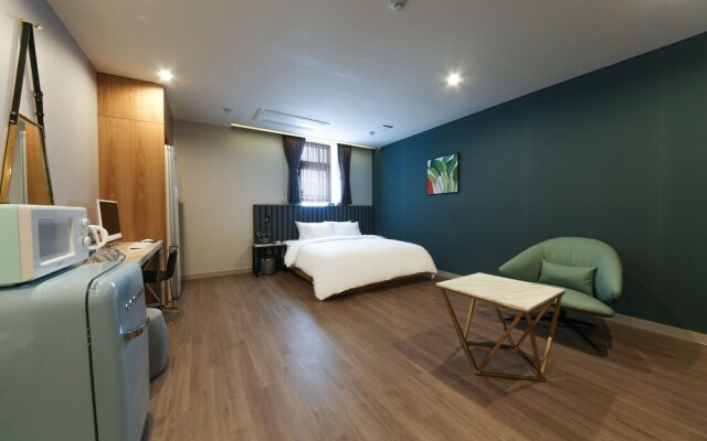 Jeonju Geumamdong Carlton Hill Hotel