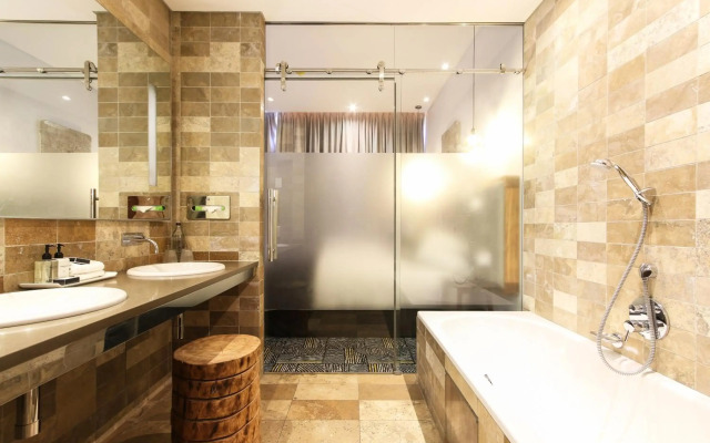 The Vineyard Hotel