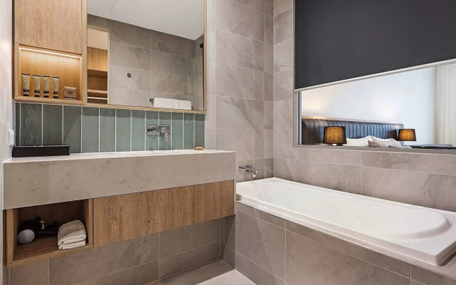 Ingot Hotel