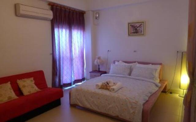 World Art Homestay