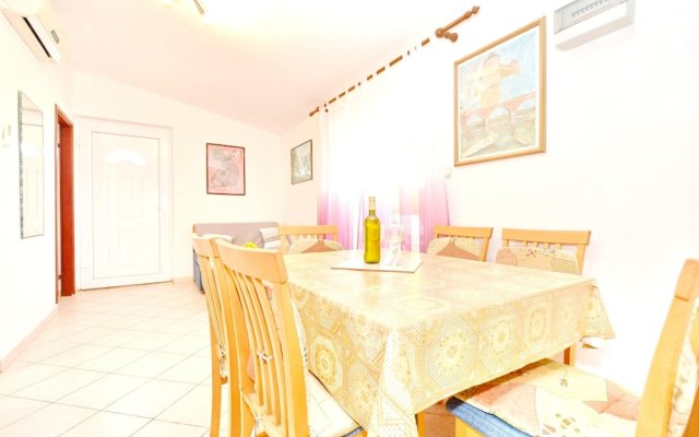 Apartment With 3 Bedrooms in Vir, With Enclosed Garden and Wifi - 250