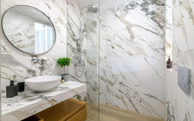 Stylish Voula Apartment with pool close to Kavouri Beach