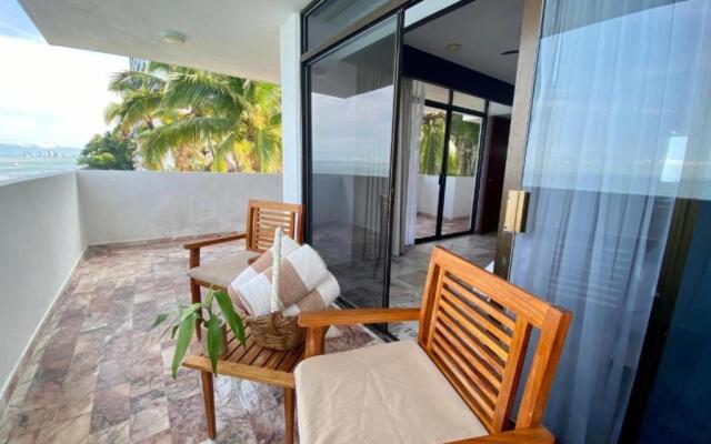 Costa Sur Resort by VRHost