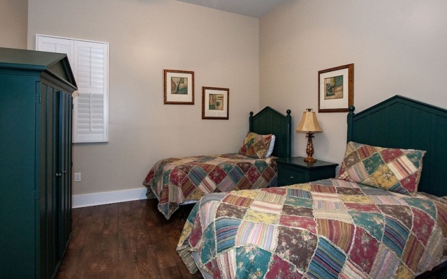 Crd0101 2 Bedroom Condo