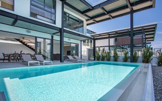 Elegant 4BR Pool Villa Sunset Garden 3