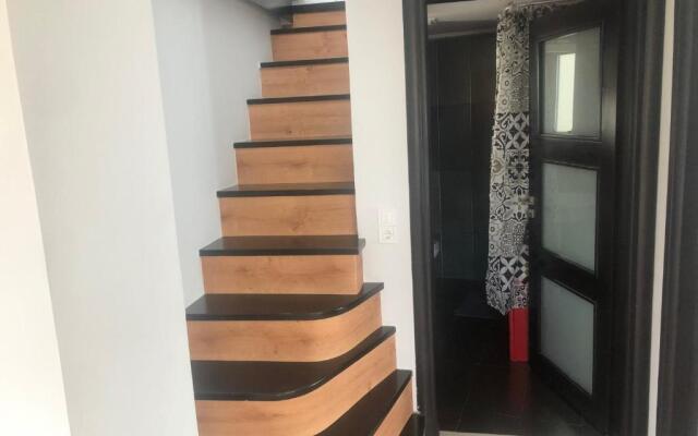 Kritis Apartment