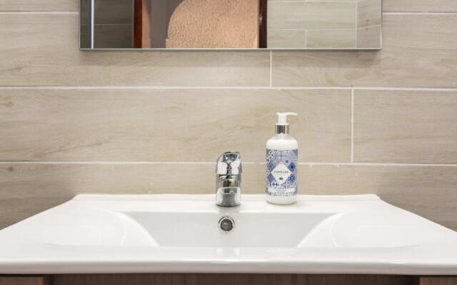 Wonderful Studio in Cascais With Sea View