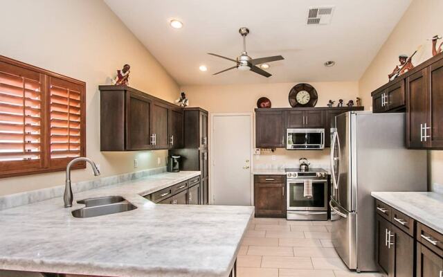 Luxury Scottsdale Home W/pool and Hot Tub!