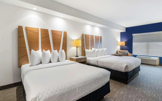 Best Western Plus Westgate Inn & Suites