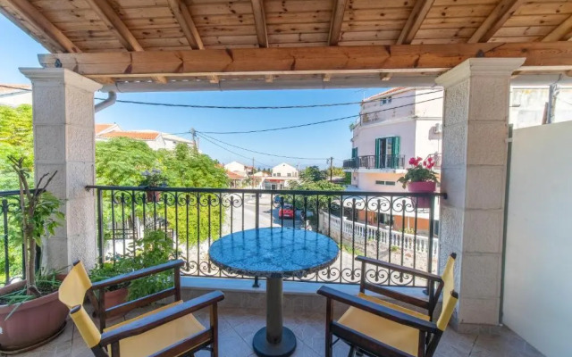 Afrodite Lefkimmi Apartment 2