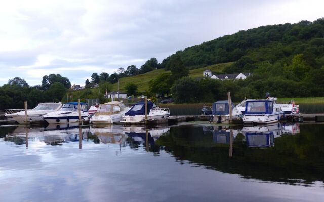 Knockninny Country House & Marina