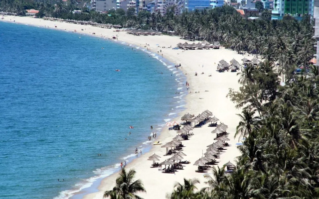 Louis Otis Apartment 03