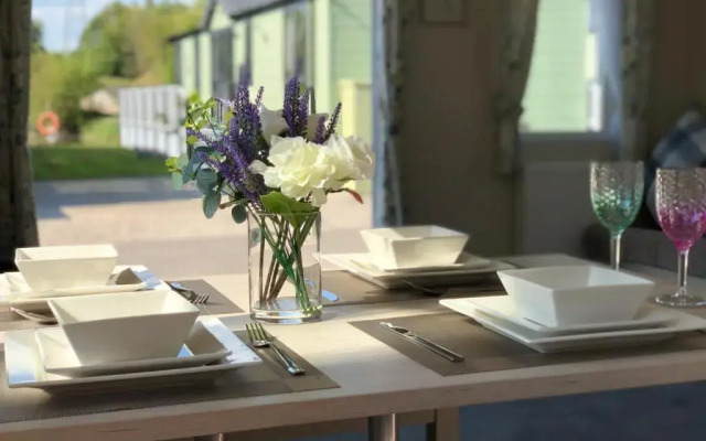 12 Borwick Lakes By Prl Lodge Hire