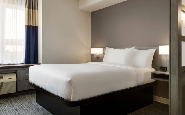 Microtel Inn & Suites By Wyndham Boisbriand