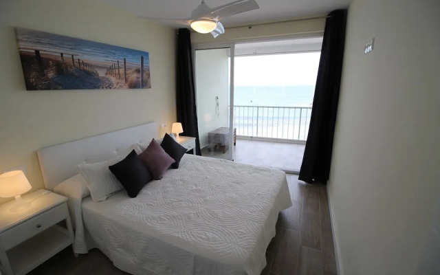 Sea front - Stunning views