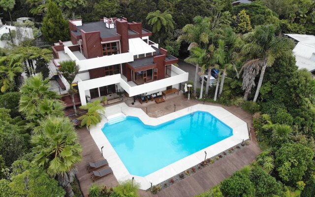 Miharo Bed & Breakfast