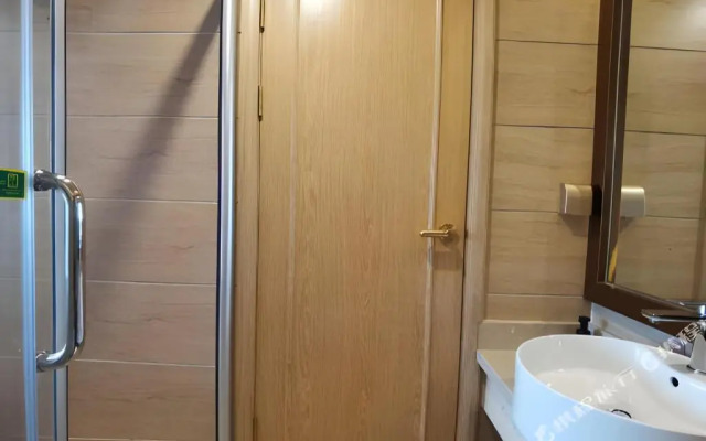 Vienna Hotel Shenzhen Bao'an Chuangye Road