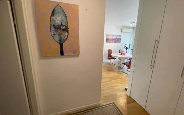 Large Modern Flat with Balcony - Lake Jarun