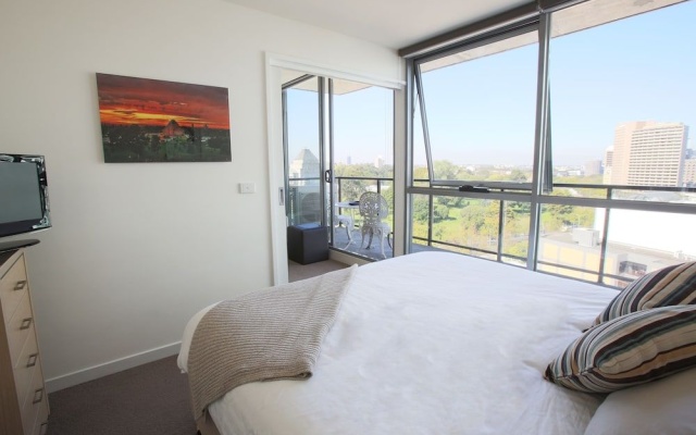 Melbourne by the Botanical Gardens – Guest Rooms – Melbourne