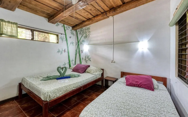 Tropical Sands Dominical Eco Inn