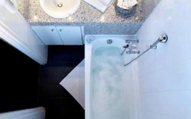 Ariana Hotel