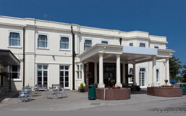 Russ Hill Hotel (Gatwick)