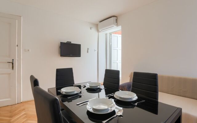 Andrea&Leon Apartments