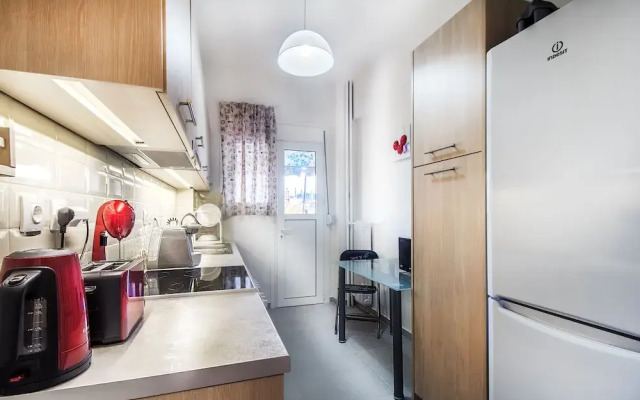 Gazi apartment with Acropolis views