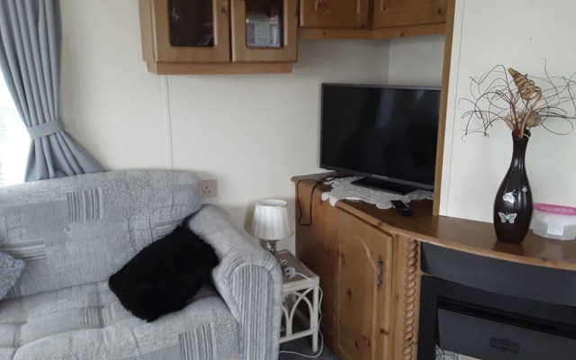 3 bed Caravan Suzie 1,10 Mins From Beach Suzie 1