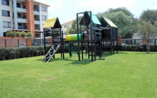 Modern Executive Penthouse All Amenities