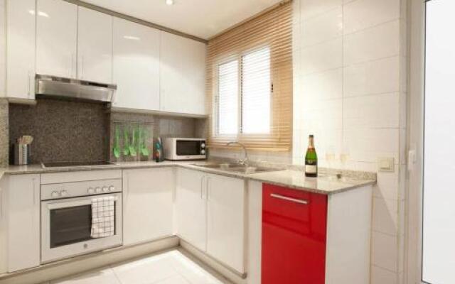 Sagrada Familia III Apartment by Friendly Rentals