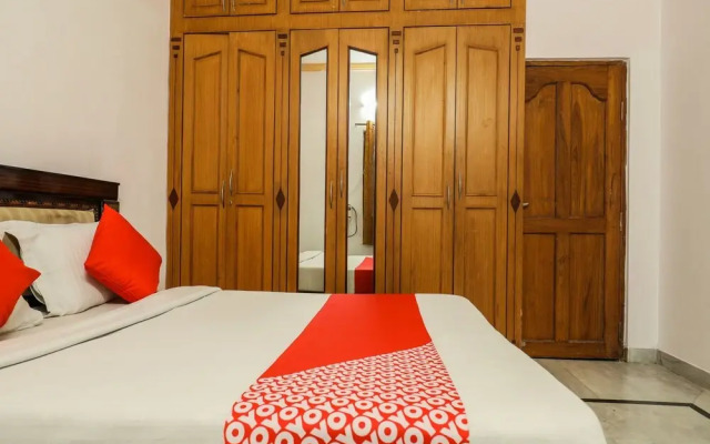 Oyo 16135 Krupa Service Apartment