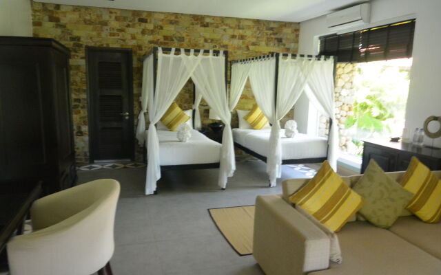 Samanea Beach Resort & Spa