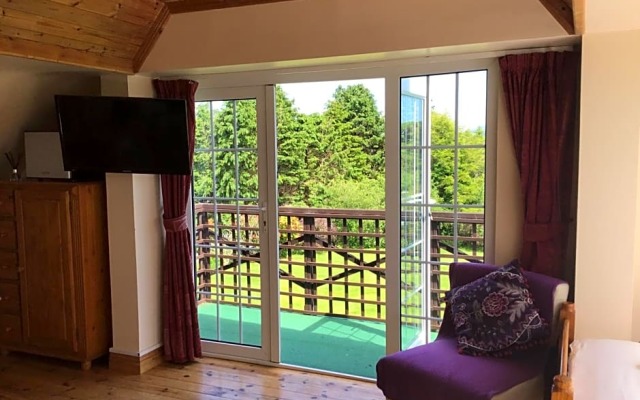 Aran Lodge