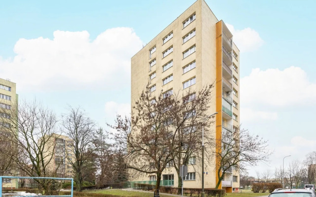 Apartment With Three Bedrooms by Renters