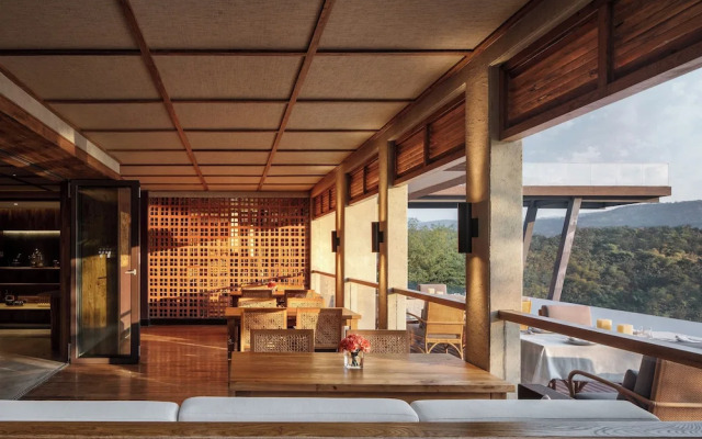 Jinghong Bood Panorama Resort Inn