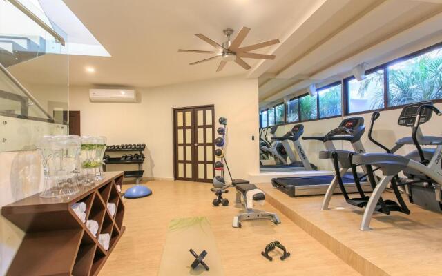 Steps to Best Beach VILLA UNICA 6Bedroom