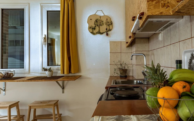 Downtown Yellow Studio - Central Secret Nest