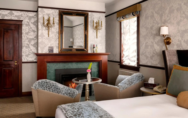 Abigail's Hotel