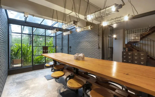 Phrip Phri Luxury Pool Villas