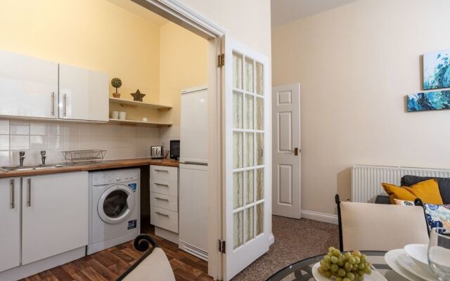 Ford Park Apartment