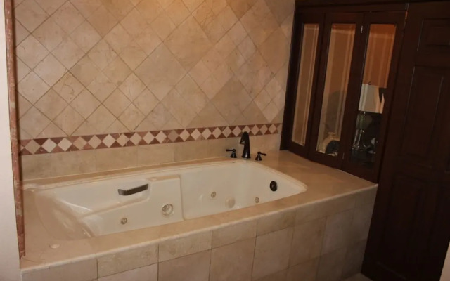 Sonoran Sky 2BR Upper 1007-v by Casago