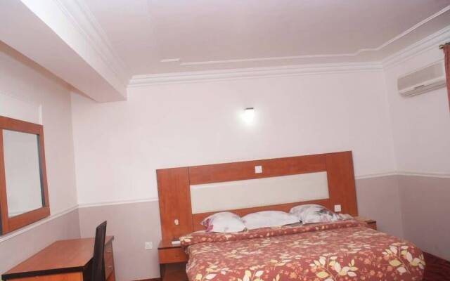 Clen Phil Hotels and Suites